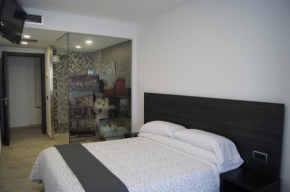 Отель Hostal Sanmar  Фигерас